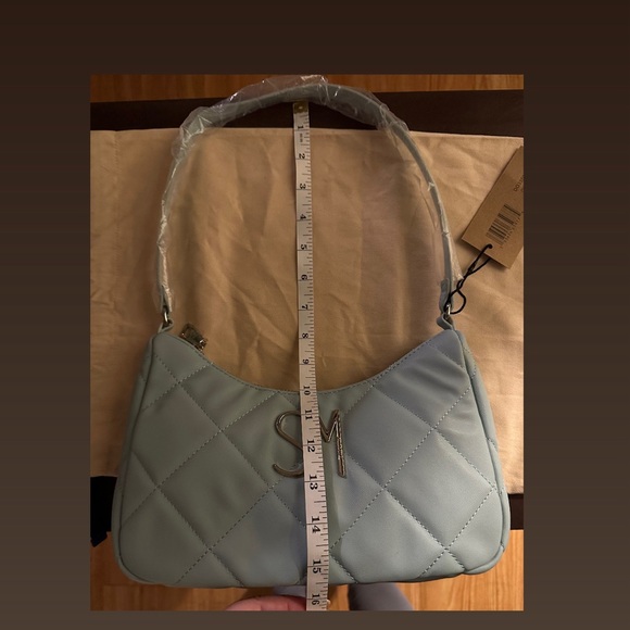 Steve Madden Small Quilted Shoulder Bag in baby blue/green - Picture 5 of 6